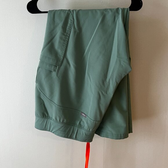 Figs Jade Kade Scrub Pants - Picture 2 of 2